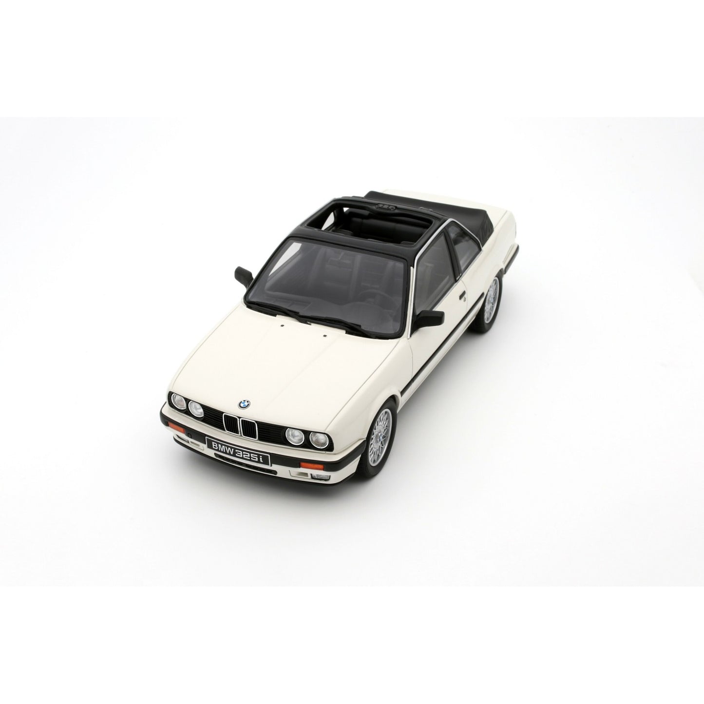 Otto 1986 BMW E30 325i Baur TC2 Semi-Convertible White 1:18