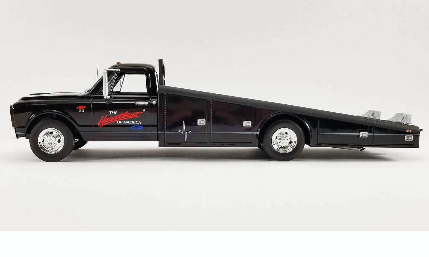 Acme 1967 Chevrolet C30 Ramp Truck The Heartbeat of America Black 1:18