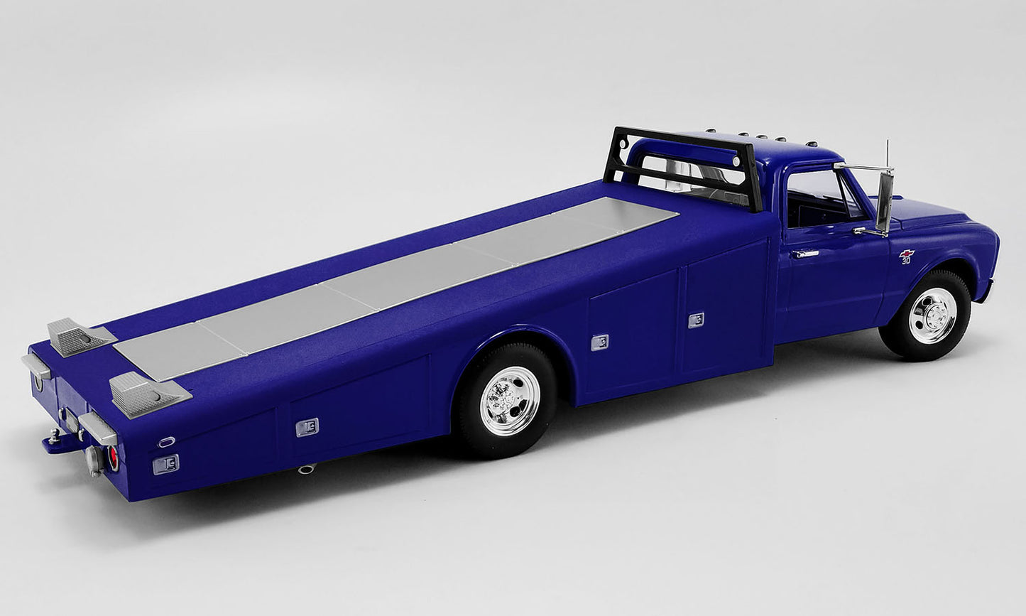 Acme 1967 Chevrolet C30 Ramp Truck Dark Blue 1:18