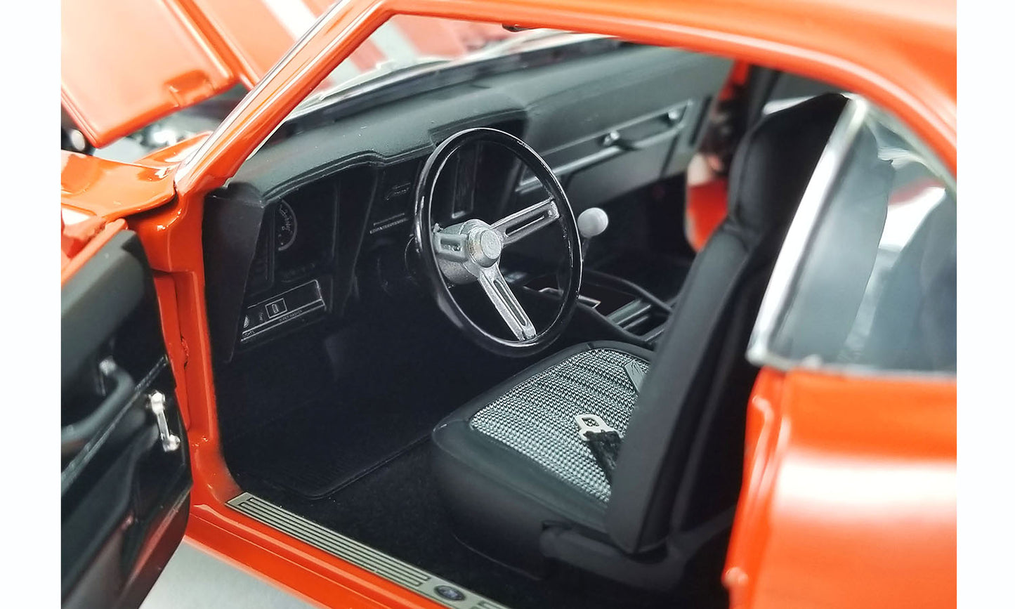 Acme 1969 Chevrolet Camaro Restomod Hugger Orange 1:18