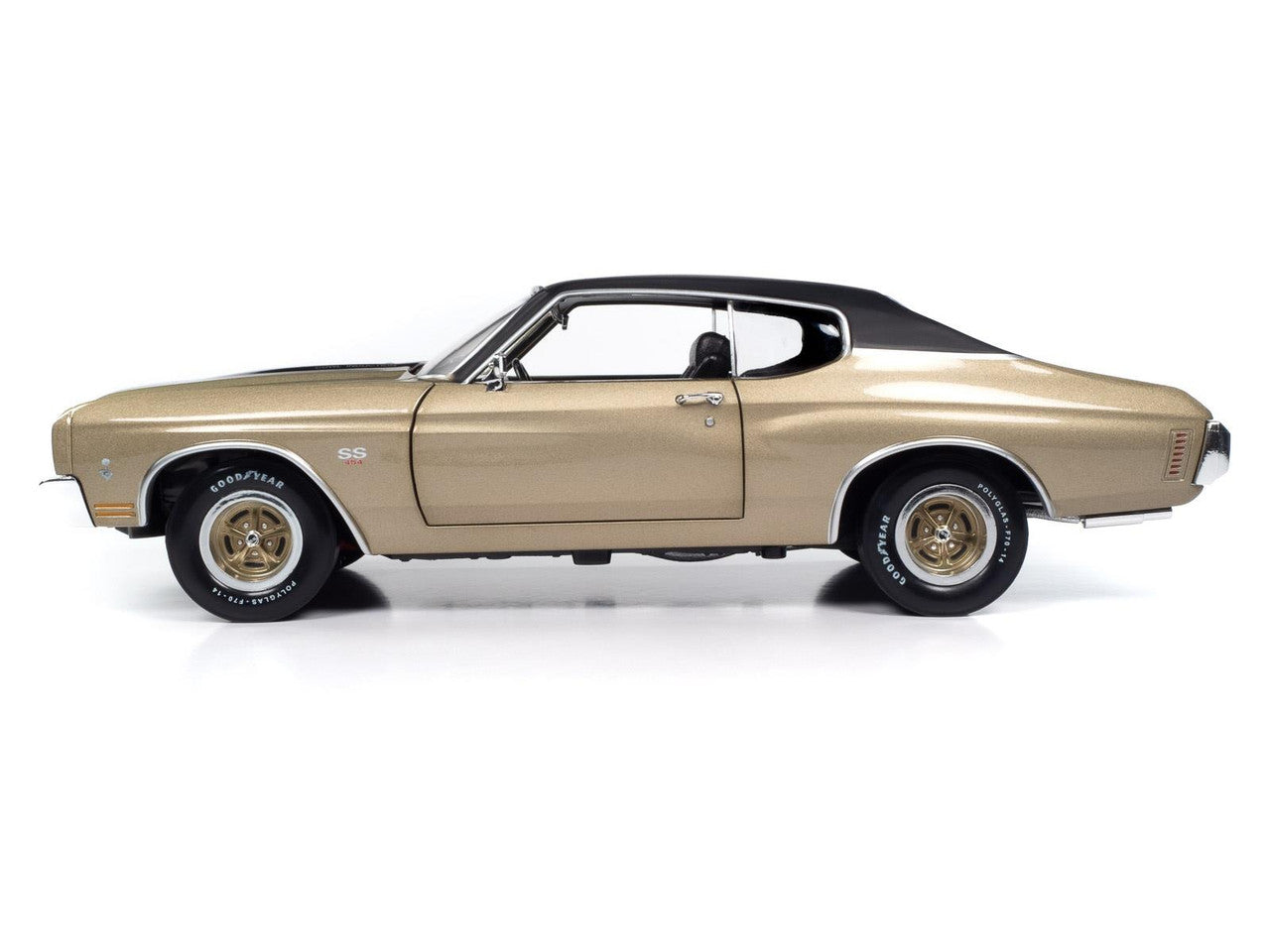 Autoworld 1970 Chevy Chevelle SS MCACN Coupe Centennial Gold 1:18