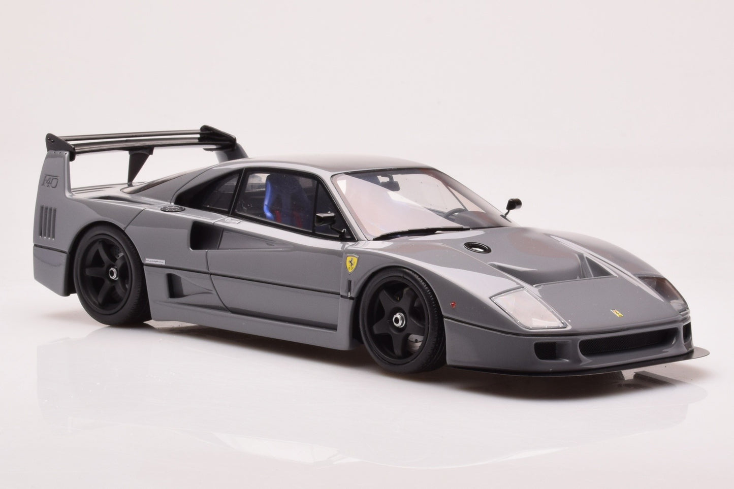 GT Spirit 2022 Ferrari F40 Competizione Nardo Grey 1:18 Resin