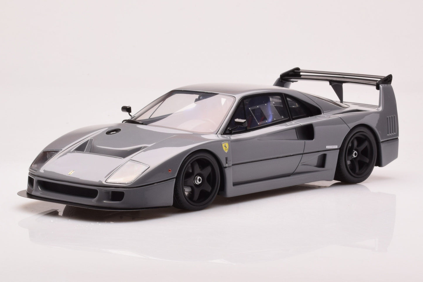 GT Spirit 2022 Ferrari F40 Competizione Nardo Grey 1:18 Resin