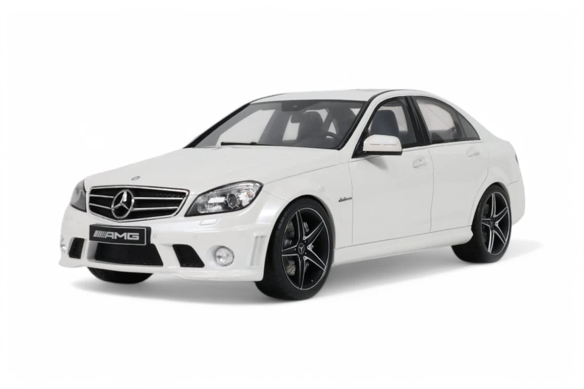 GT Spirit 2007 Mercedes Benz C63 AMG (W204) Sedan Diamond White 1:18