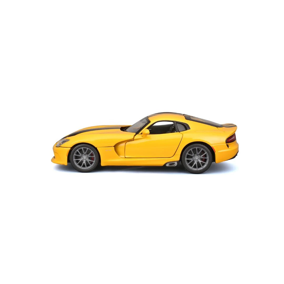 Maisto 2013 Dodge Viper GST Yellow w/ Black Racing Stripes 1:18