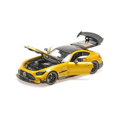 Minichamps 2021 Mercedes Benz AMG GT V8 Black Series Solarbeam Yellow 1:18