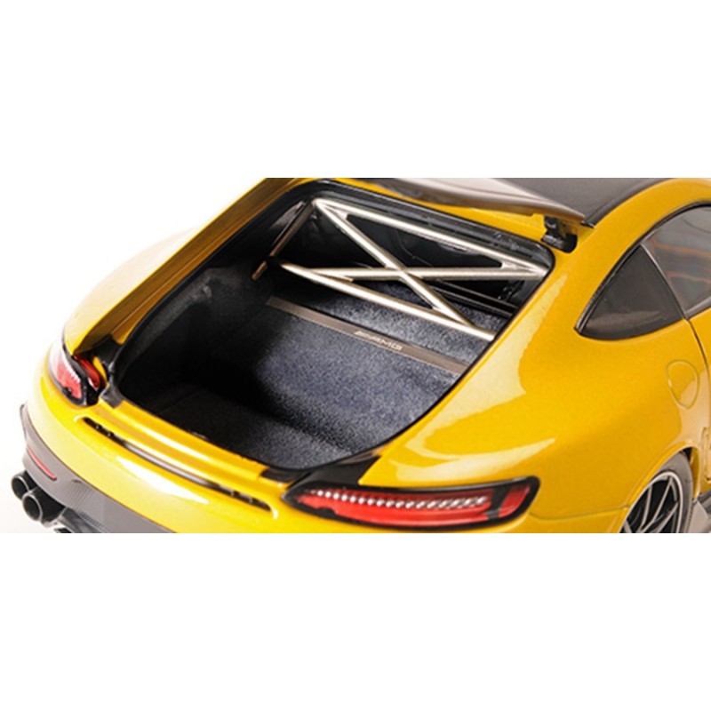 Minichamps 2021 Mercedes Benz AMG GT V8 Black Series Solarbeam Yellow 1:18