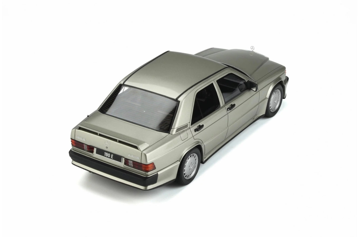 Otto 1993 Mercedes-Benz 190 E 2.5 16S (W201) Smoke Silver Metallic 1:18 RESIN