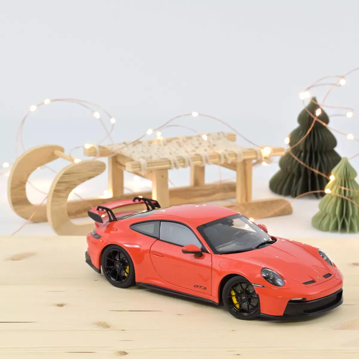 Norev 2021 Porsche 911 992 GT3 Orange 1:18