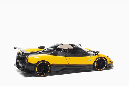 Almost-Real 2009 Pagani Zonda 5 Cinque Roadster Giallo Genevra (Yellow Black Carbon) 1:18