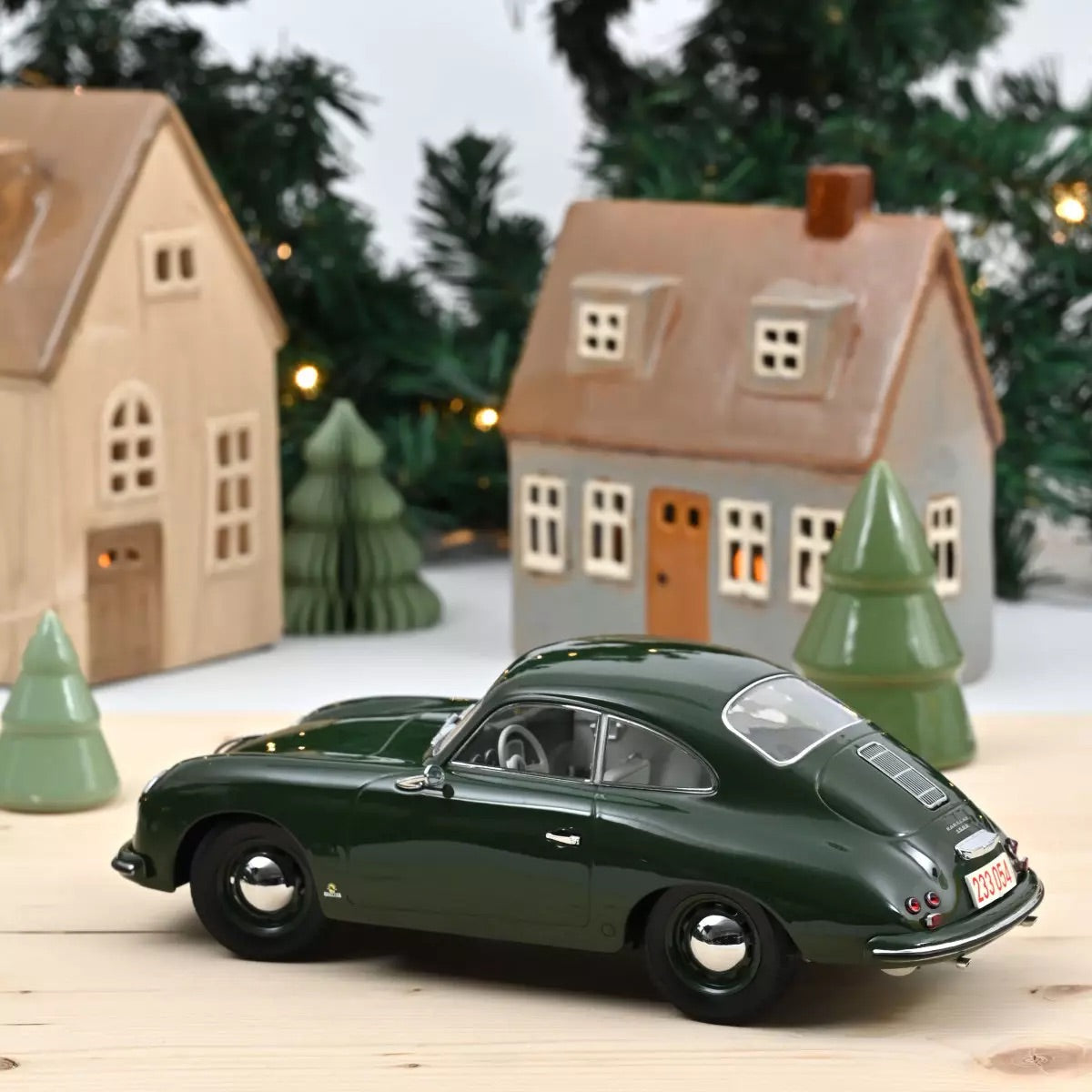 Norev 1:18 1954 Porsche 356 Coupe Green