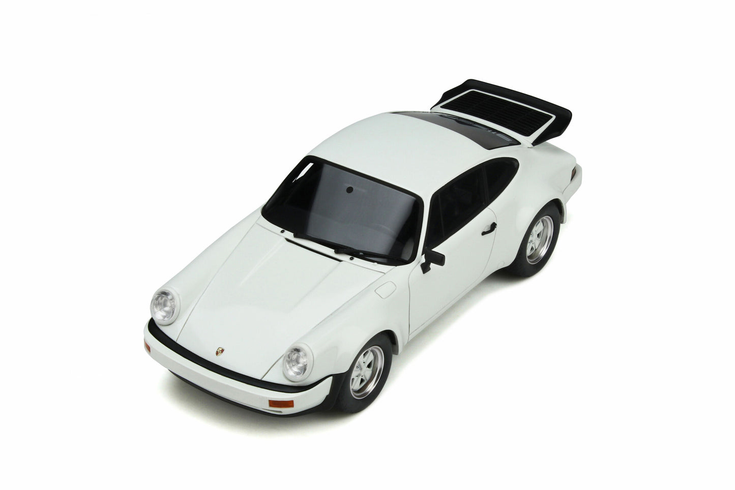 GT Spirit 1984 Porsche 911 (G Series) SC RS Grand Prix White 1:18 Resin