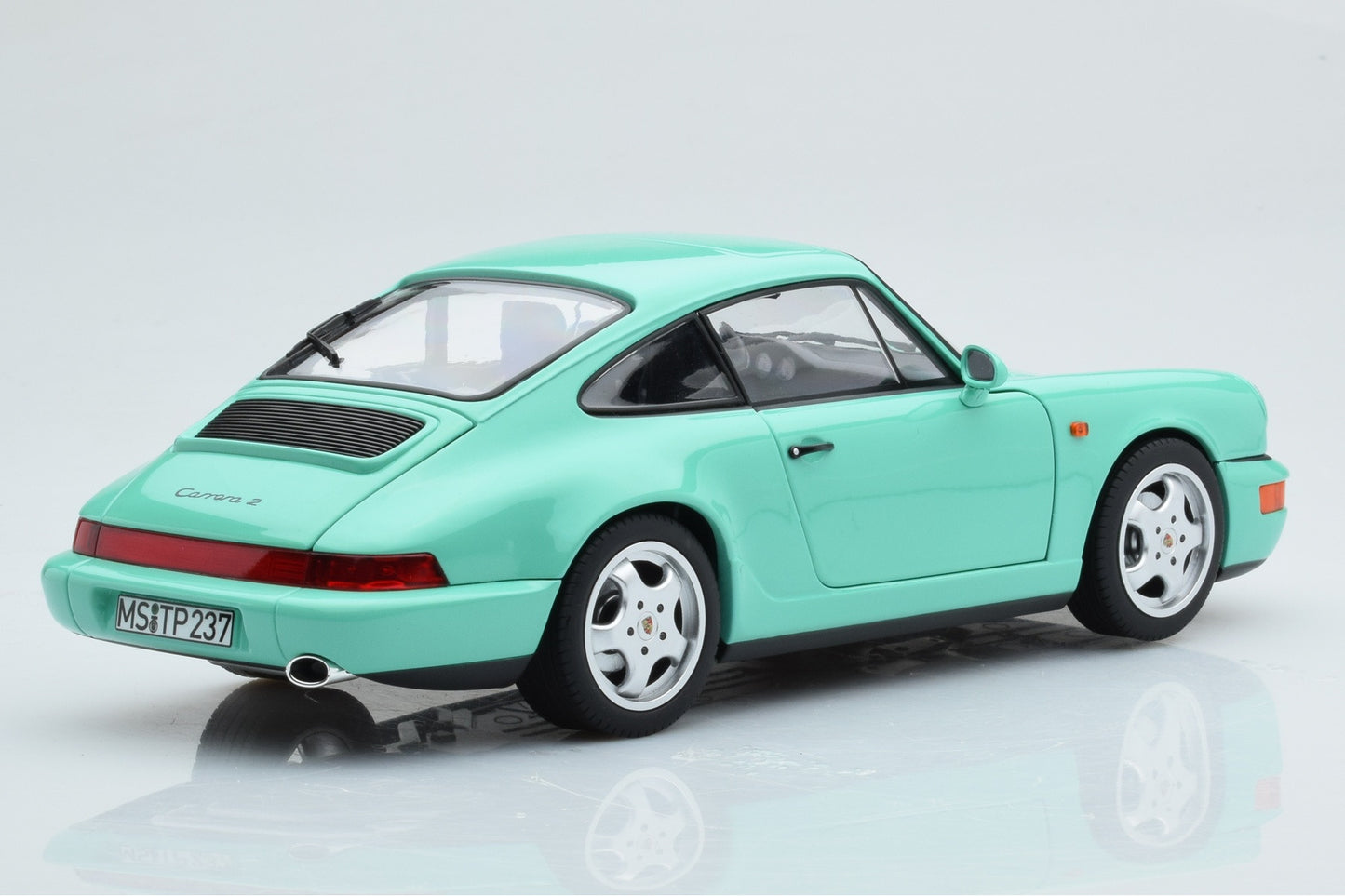 Norev 1992 Porsche 911 964 Carrera 2 Coupe Mint Green 1:18