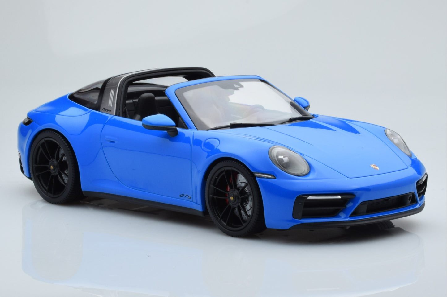 Minichamps 2022 Porsche 911 992 Targa 4 GTS Shark Blue 1:18 SEALED