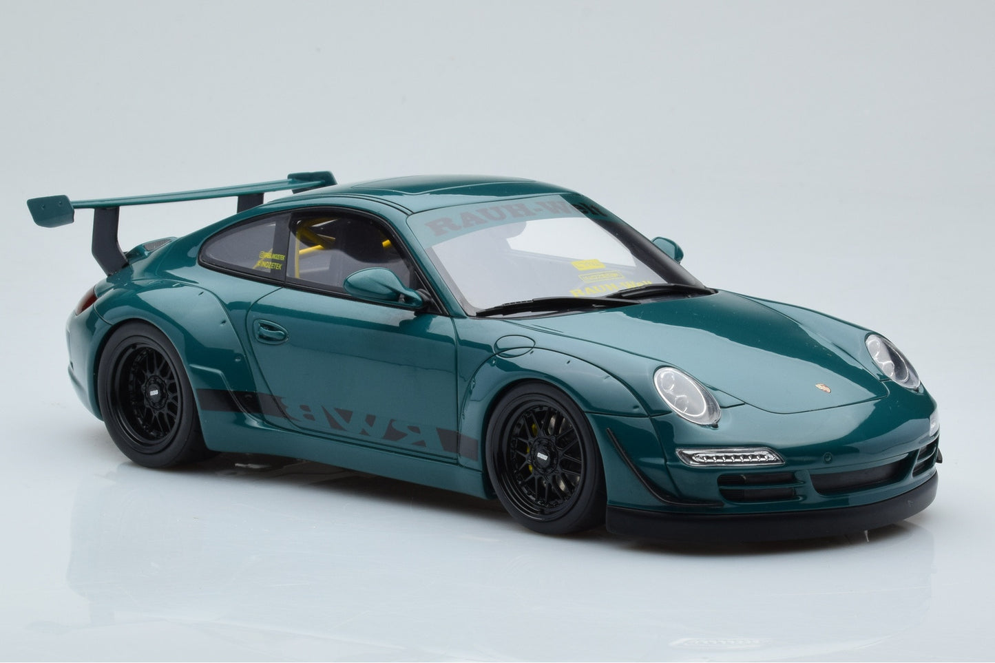 GT Spirit Porsche 911 997 RWB Syunkashuto Green 1:18 Resin