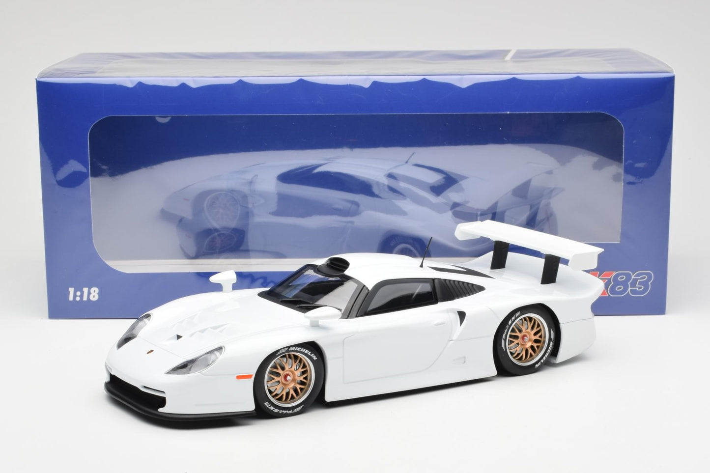 Werk83 1997 Porsche 911 (996) GT1 Street Version White 1:18