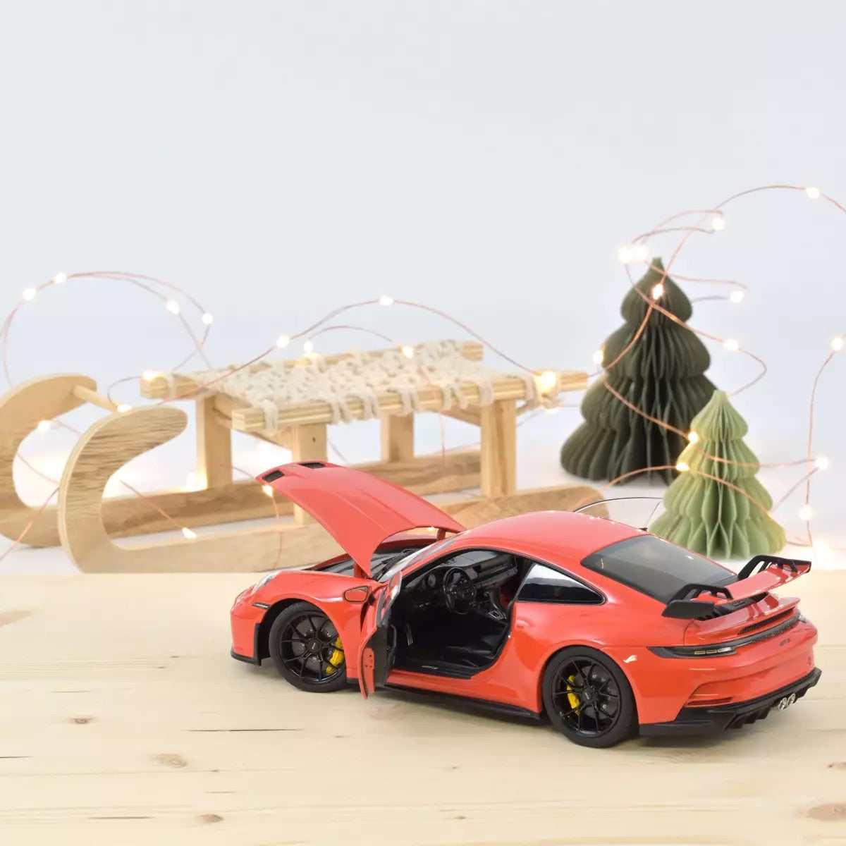 Norev 2021 Porsche 911 992 GT3 Orange 1:18