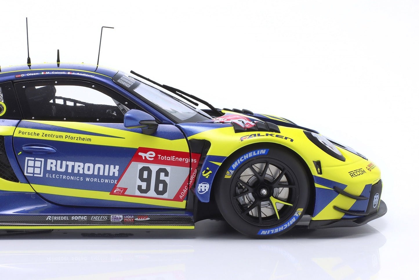 Minichamps Porsche 911 992 GT3 R Team Rutronik Racing No 96 24hr Nurgurgring 2023 Yellow & Blue 1:18