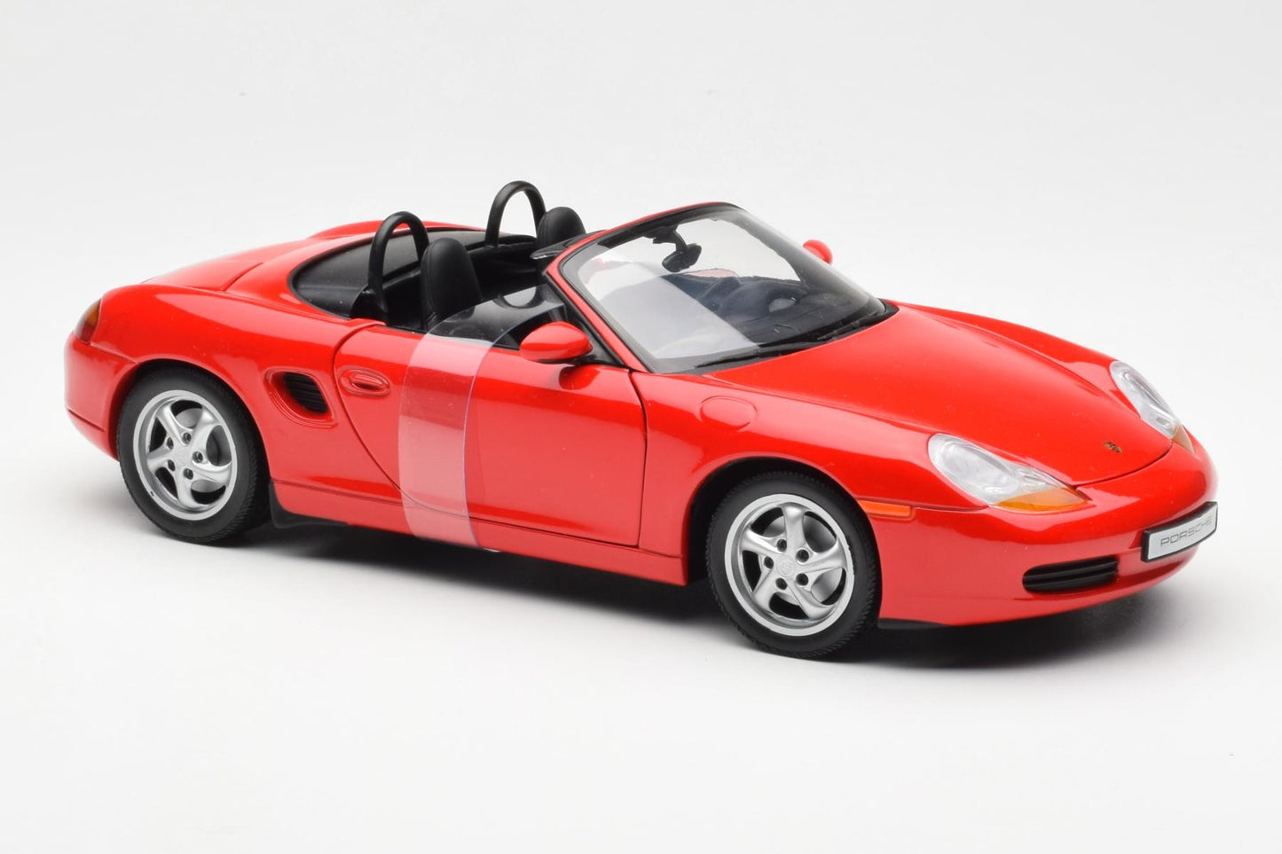 UT Models 1996 Porsche 986 Boxster Cabriolet Guards Red 1:18