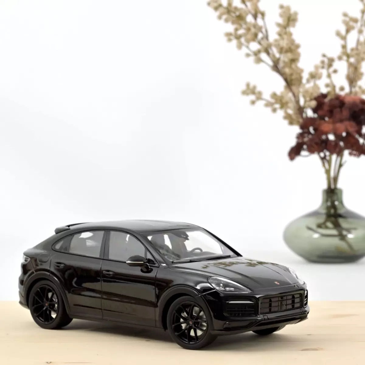 Norev 2019 Porsche Cayenne S Coupe Black 1:18