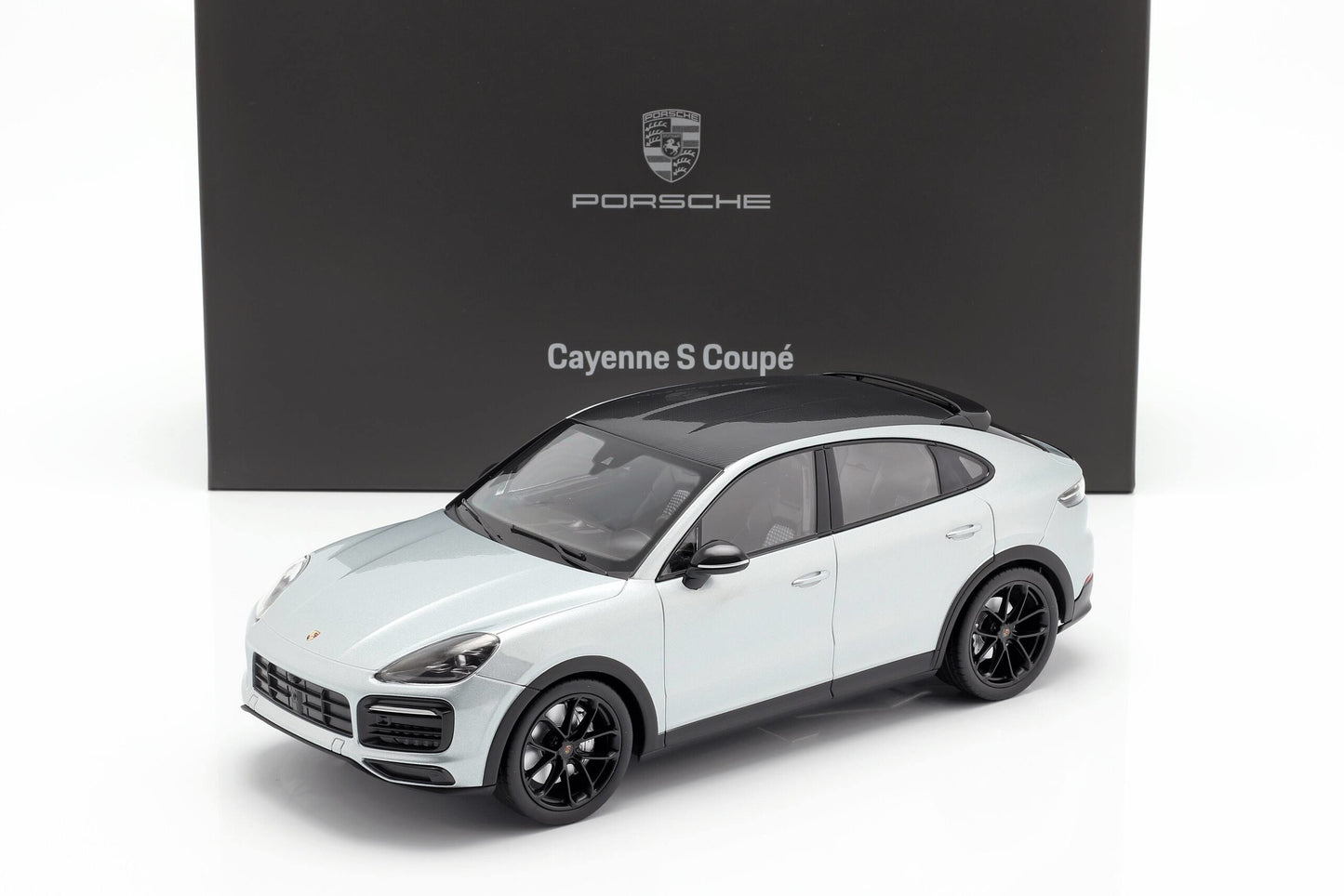 Norev 2019 Porsche Cayenne S Coupe Silver DEALER EDITION 1:18