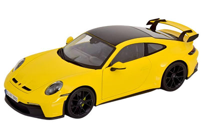 Maisto 2022 Porsche 911 992 GT3 Racing Yellow 1:18