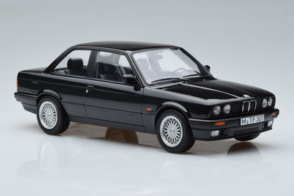 Norev 1988 BMW 325i E30 Coupe Diamond Black Metallic 1:18