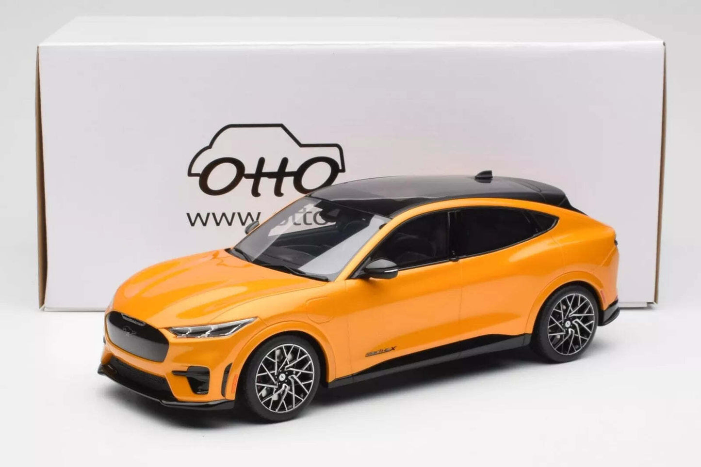 Otto 2021 Ford Mustang Mach-E GT Performance Cyber Orange 1:18