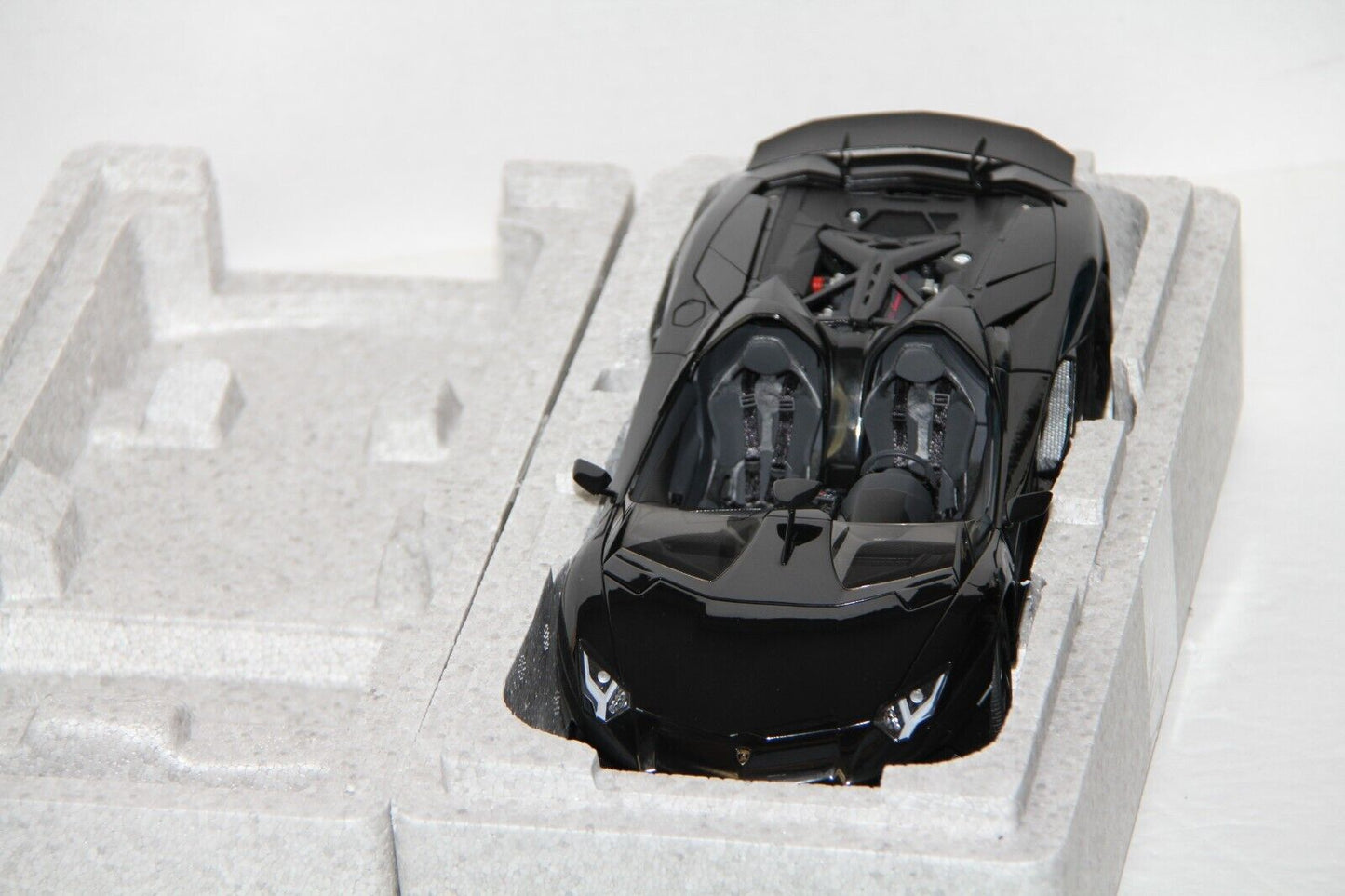 AUTOart 2011 Lamborghini Aventador J Gloss Black 1:18