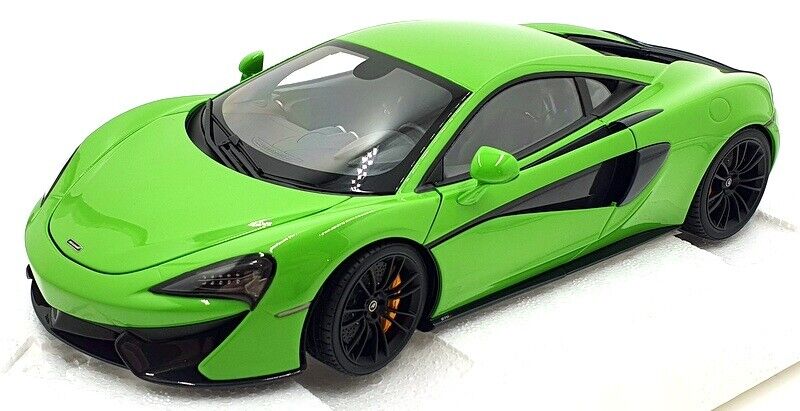 AUTOart Mclaren 570S Coupe Mantis Green w/ Black Wheels 1:18