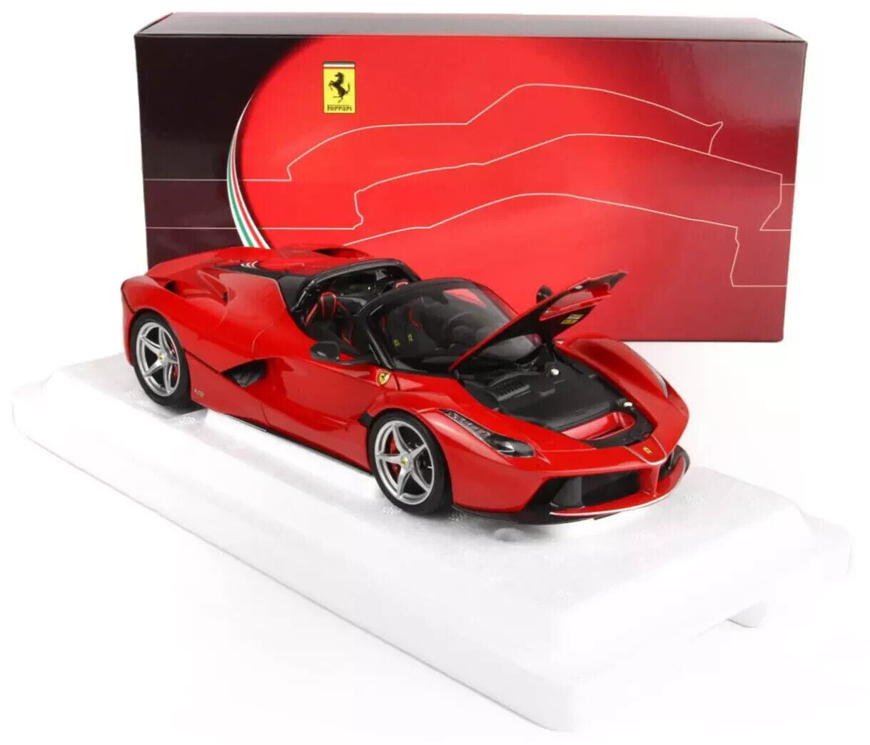 BBR 2016 Ferrari LaFerrari Aperta Spider Rosso Corsa (Ferrari Red) 1:18