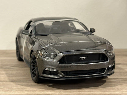 Maisto 2015 Ford Mustang GT Grey Metallic 1:18