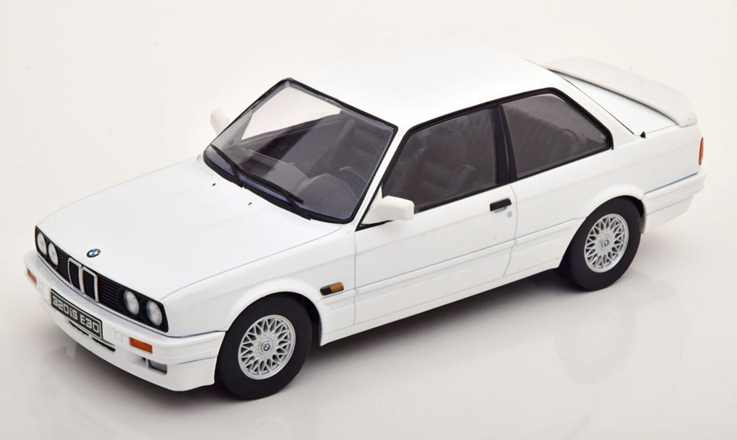 KK-Scale 1989 BMW M3 Italo 320iS (e30) Coupe White 1:18