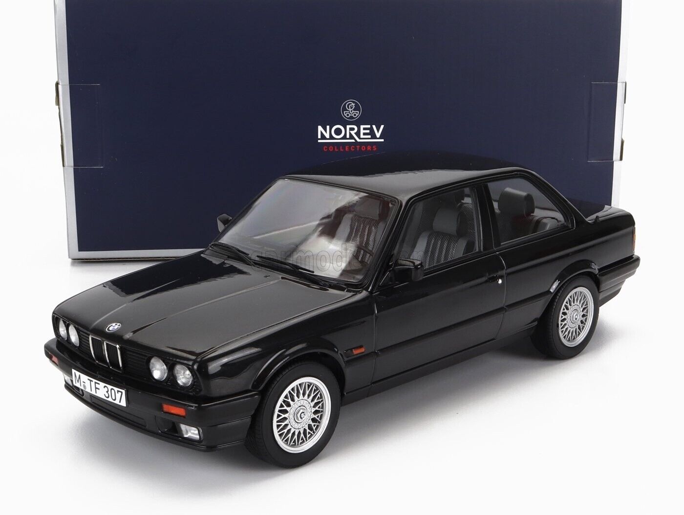 Norev 1988 BMW 325i E30 Coupe Diamond Black Metallic 1:18