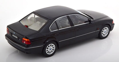 KK-Scale 1995 BMW 528i (e39) Sedan Black 1:18