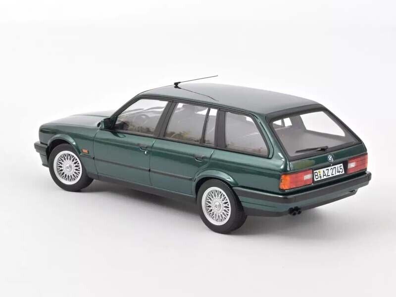 Norev 1:18 1990 BMW 325i Touring Wagon Green Metallic