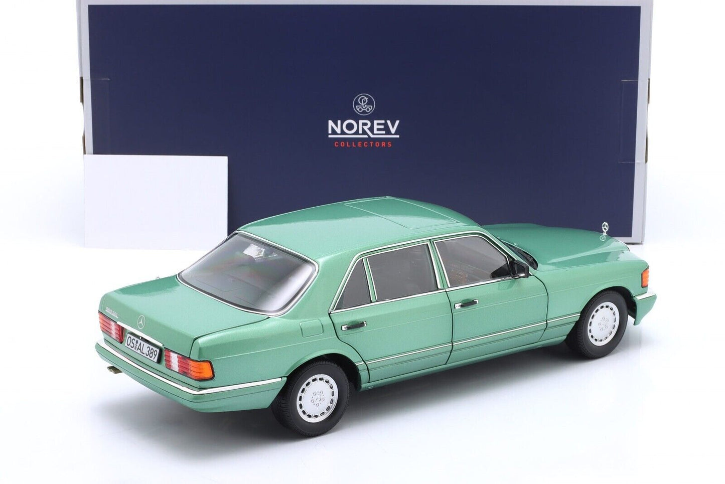 Norev 1991 Mercedes-Benz 560 SEL (W126) Light Green Metallic 1:18