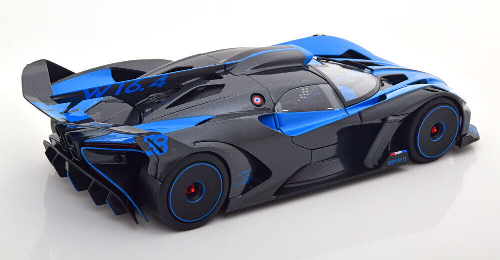 Bburago 2020 Bugatti Bolide Blue w/ Grey Metallic 1:18