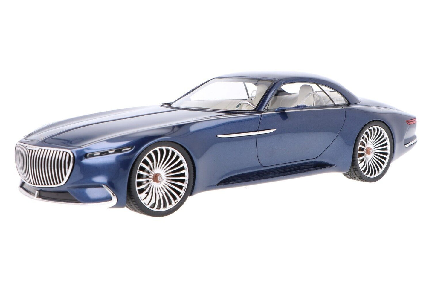 Schuco 2017 Mercedes Benz Maybach Vision 6 Hardtop Coupe Blue 1:18