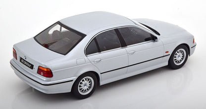 KK-Scale 1995 BMW 530d (e39) Sedan Silver Metallic 1:18