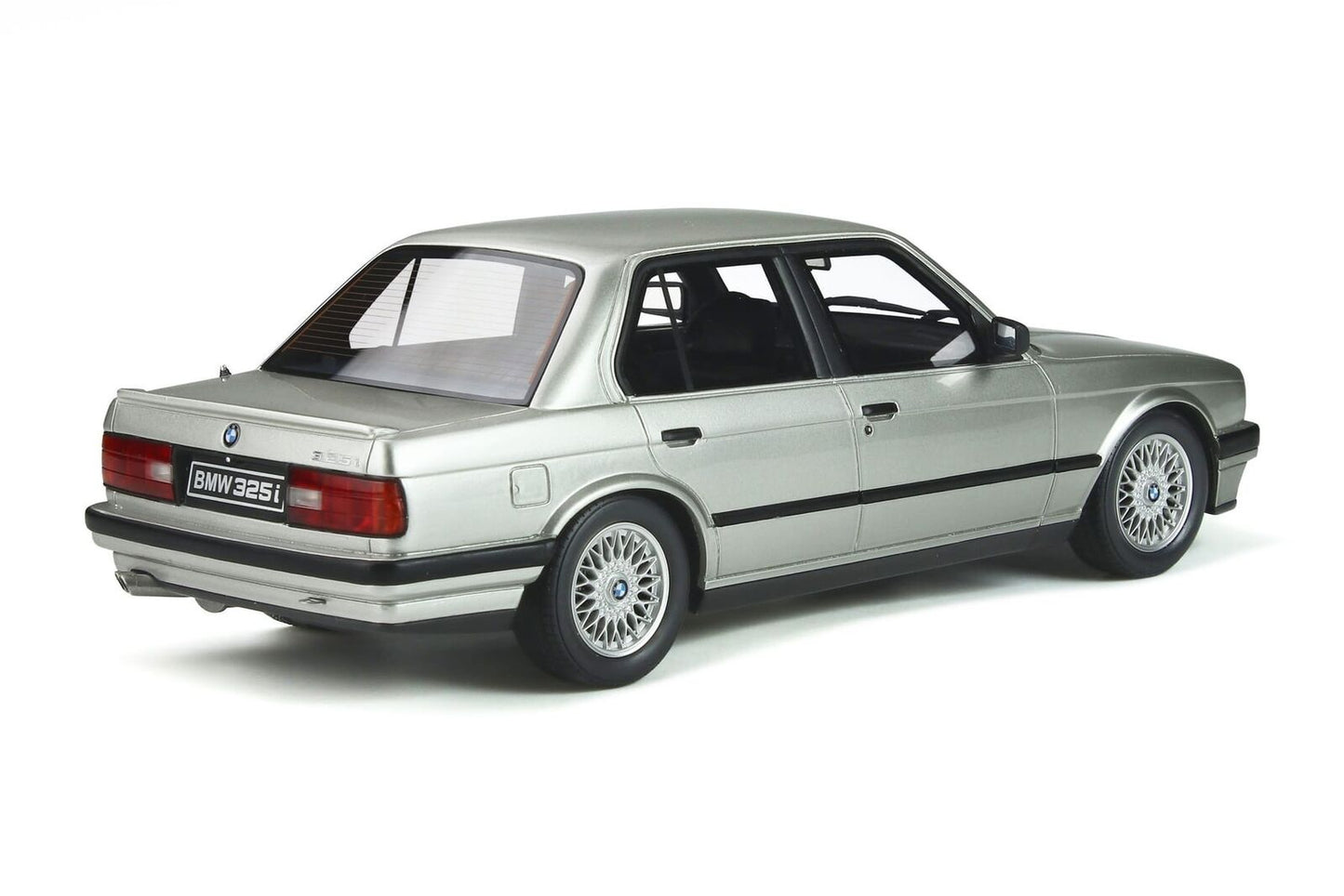 Otto 1988 BMW E30 325i Sedan Silver 1:18