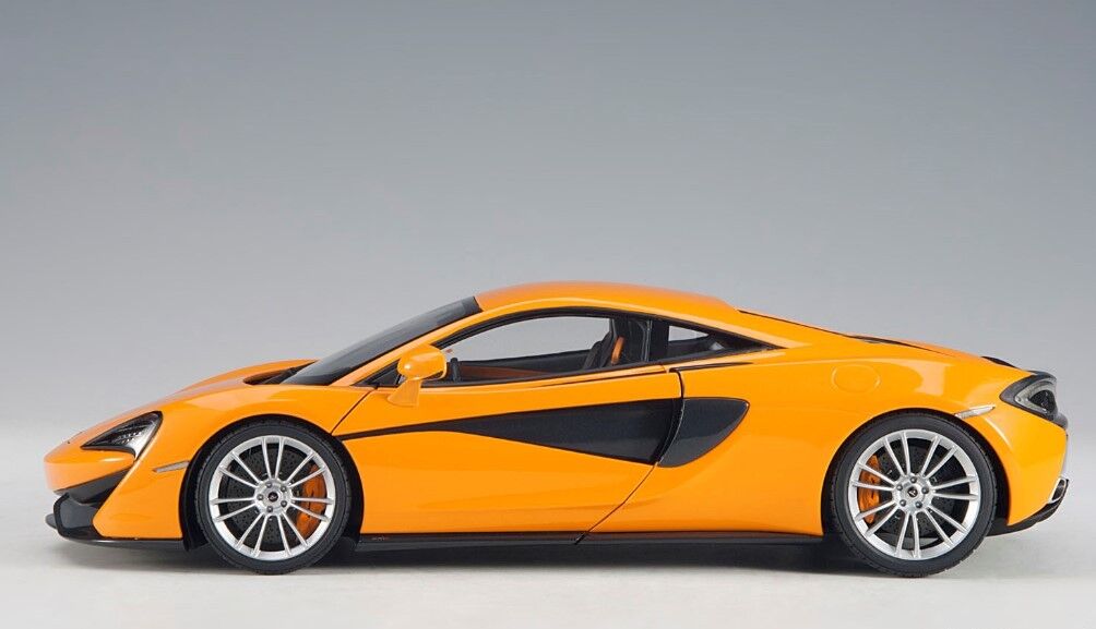 AUTOart Mclaren 570S Coupe Mclaren Orange w/ Silver Wheels 1:18