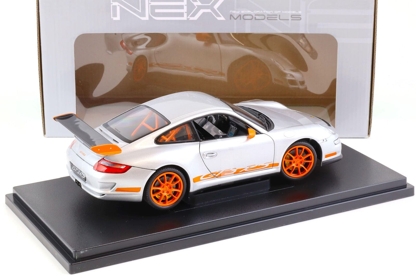 Welly 2007 Porsche 911 (997) GT3 RS Silver w/ Orange Stripe 1:18