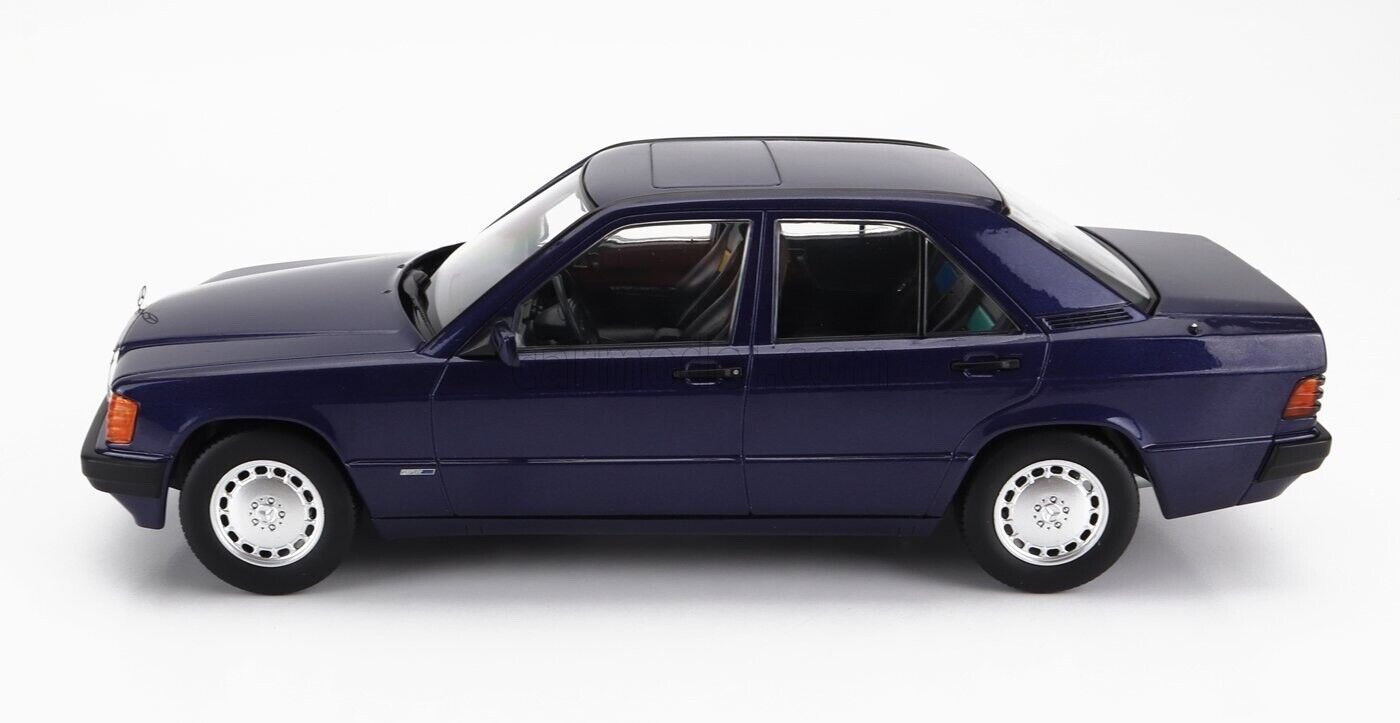 Triple 9 1993 Mercedes-Benz 190 E 2.3 Avantgarde (W201) Dark Blue 1:18