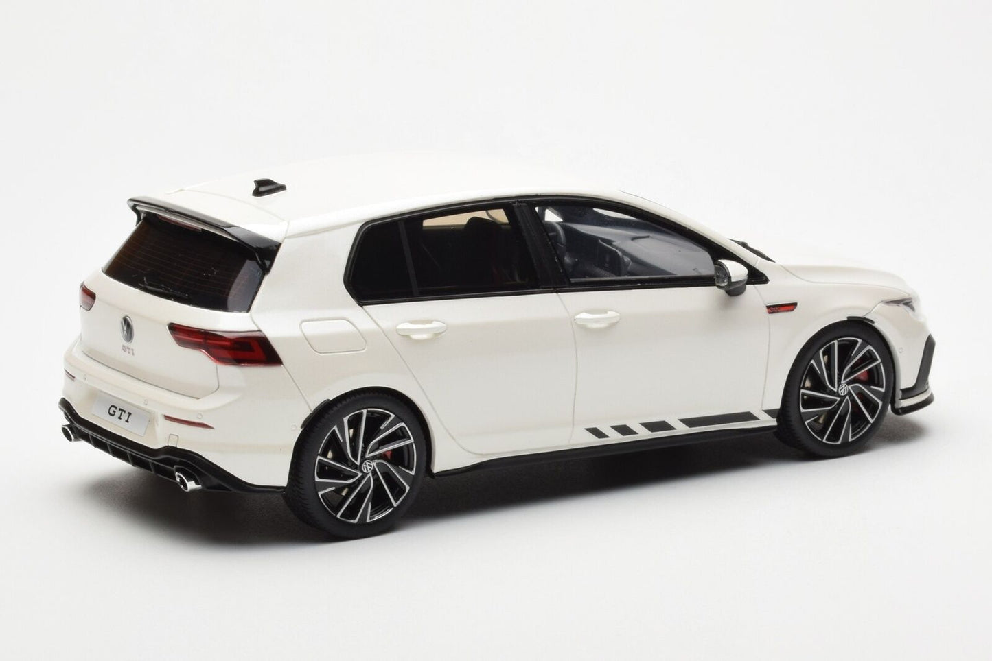 Otto 2021 VW Golf GTI MK VIII Clubsport White 1:18 LIMITED, RESIN, SEALED