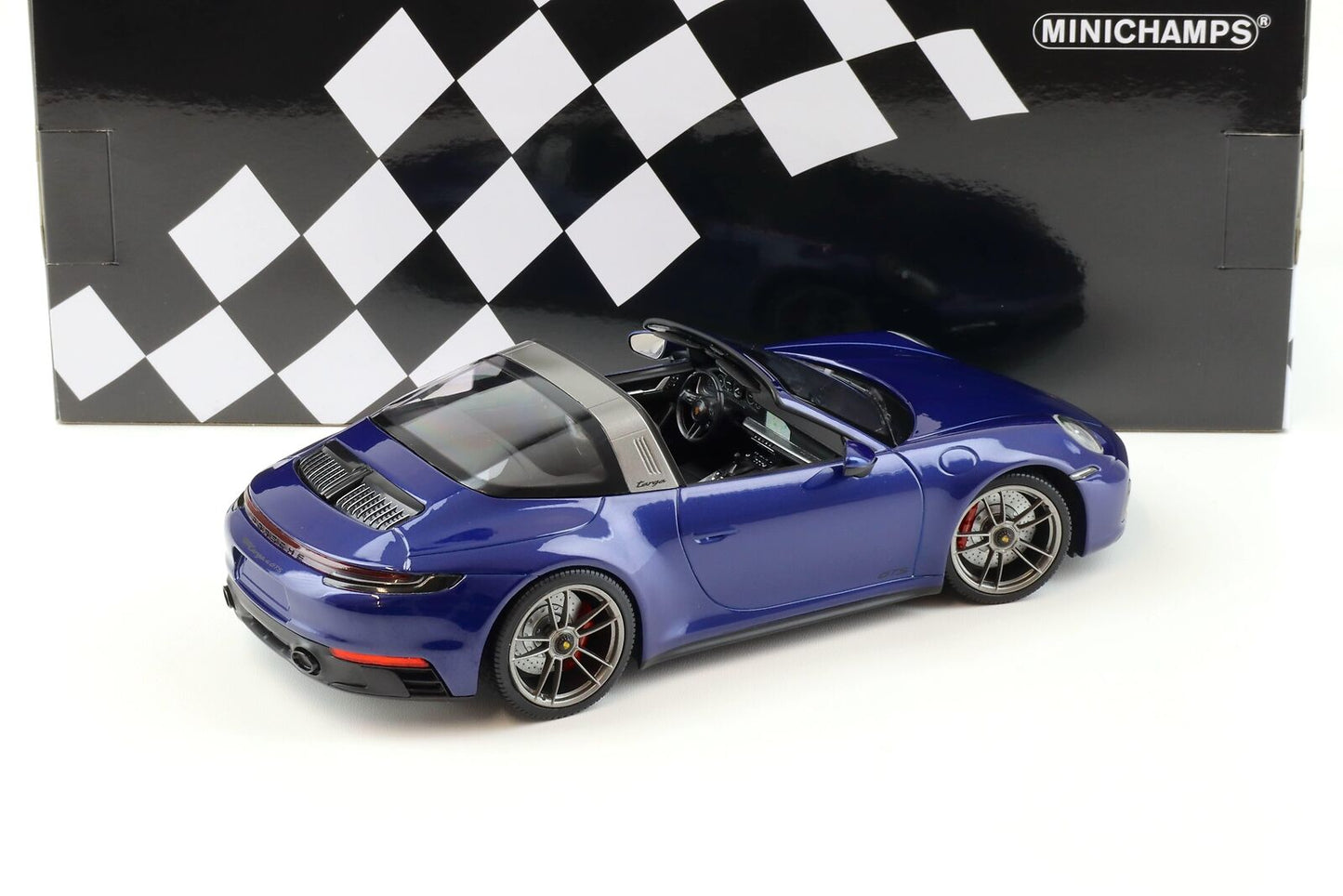 Minichamps 2021 Porsche 911 992 Targa 4 GTS Gentian Blue 1:18 SEALED, LIMITED