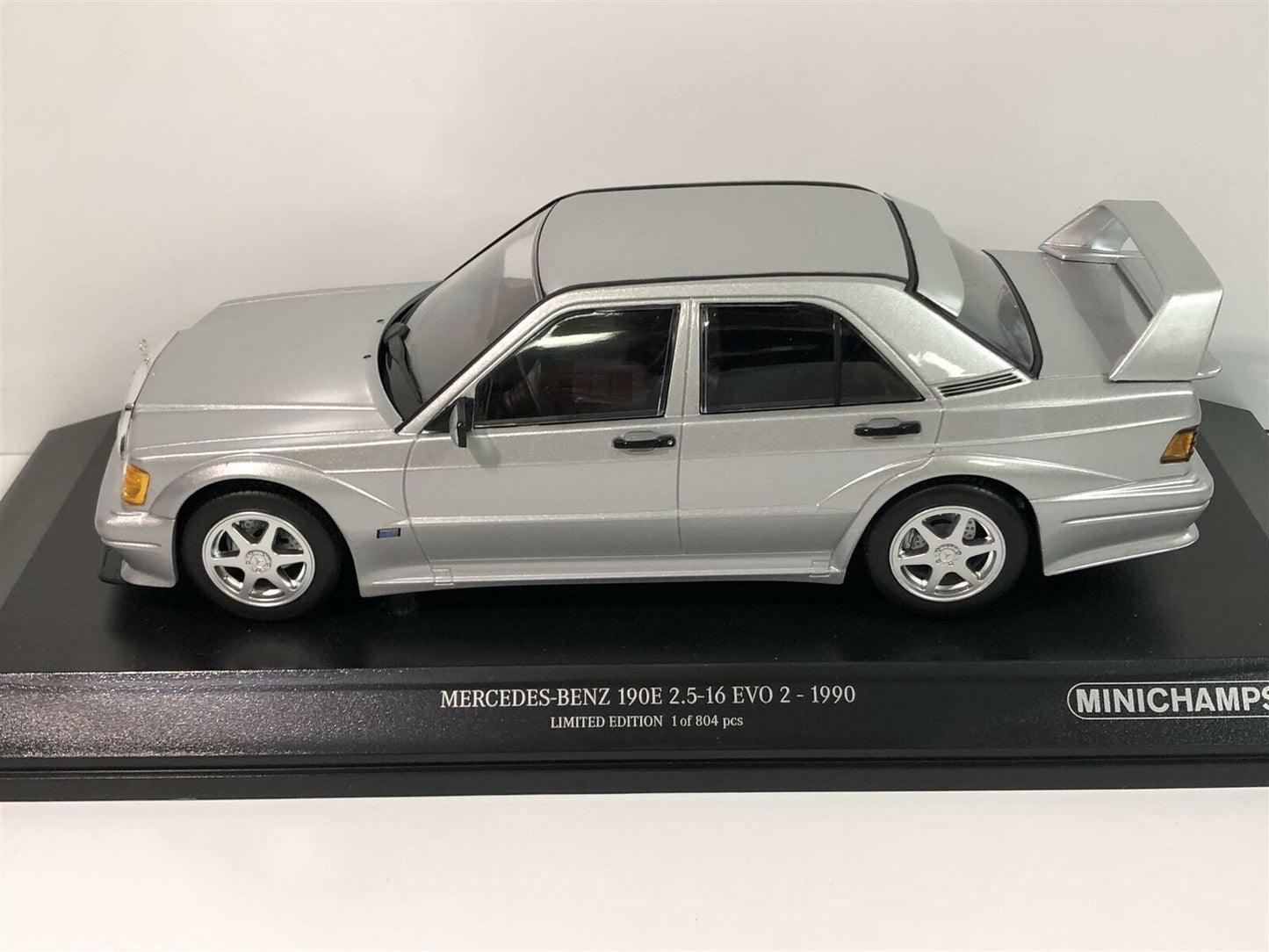 Minichamps 1990 Mercedes Benz 190E (W201) EVO II 2.5 16V Silver 1:18 SEALED