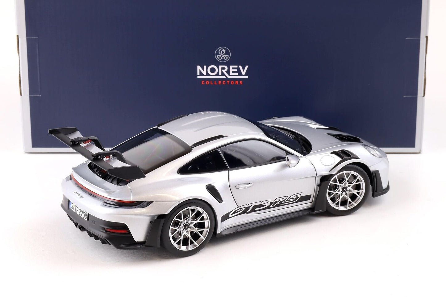 Norev Porsche 911 992 GT3 RS GT Silver Metallic 1:18