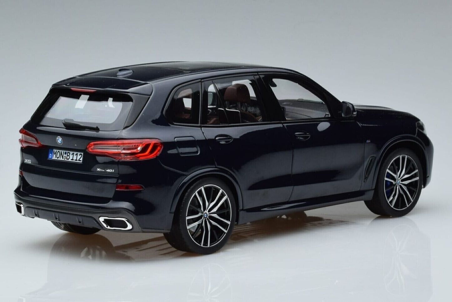 Norev 2019 BMW X5 4.0i X-Drive M-Sport (G05) Dark Blue Metallic 1:18