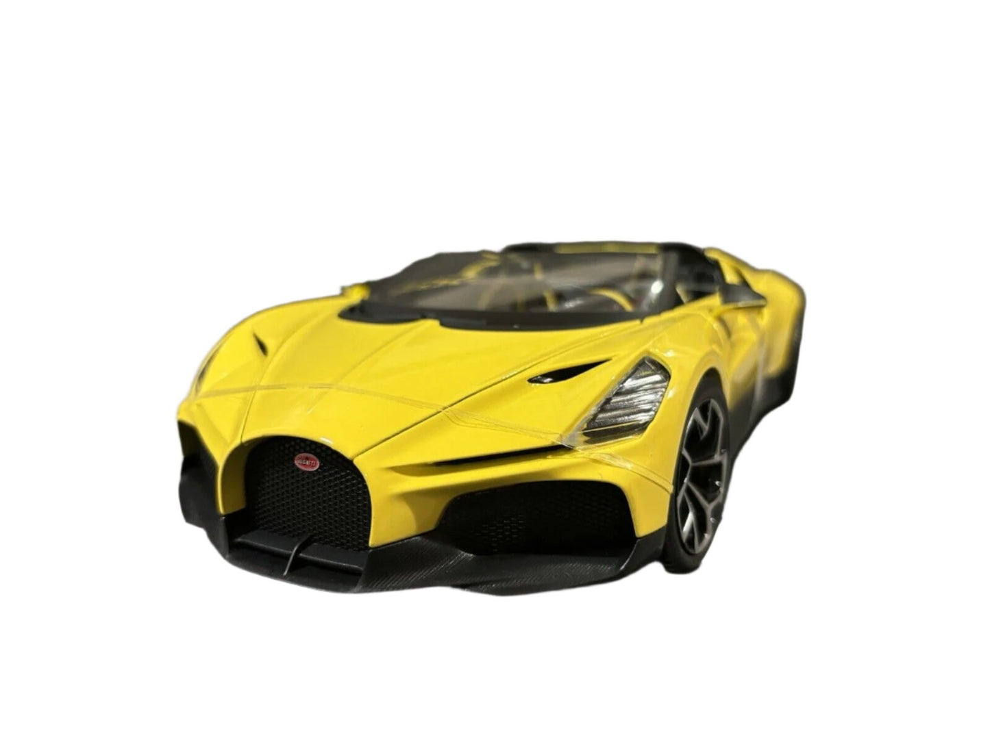 Maisto Bugatti Mistral Yellow w/ Black 1:18